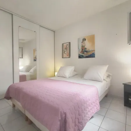 1, Natura Au Village Naturiste Appartement *